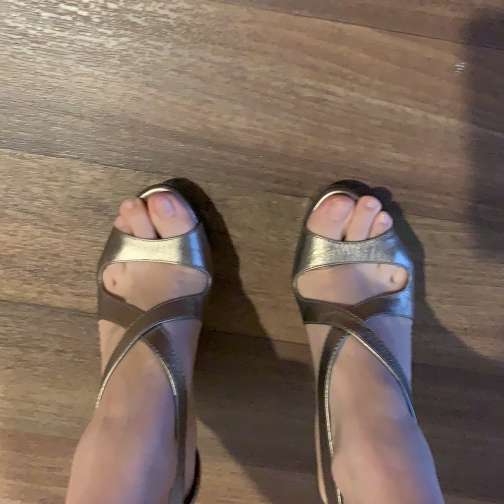 Burberry heels - Picture 2 of 3